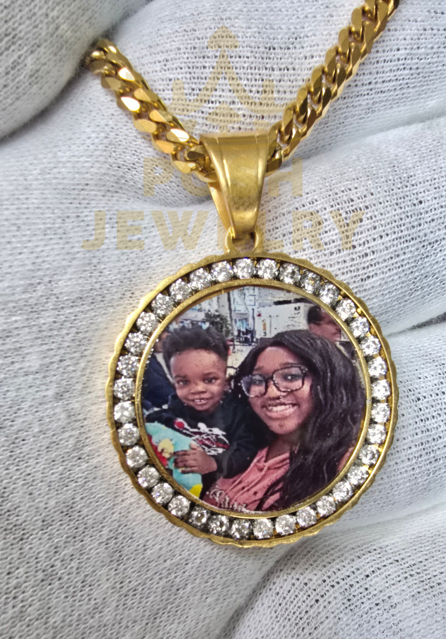 Small Circle Picture Pendant